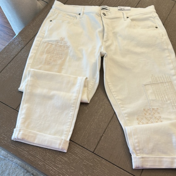 NWT Sonoma Cream Straight Crop Jeans - Picture 5 of 11